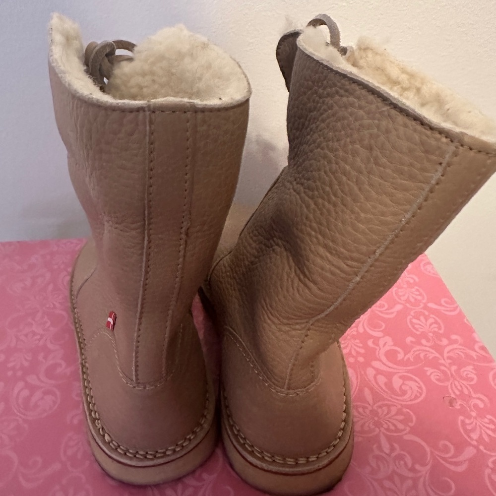 Duckfeet Arhus Creme Leather Boots Size 39, hardly worn - Picture 3 of 5